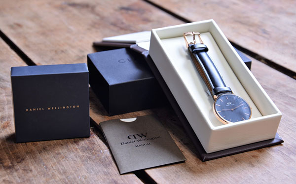 Mẫu hộp đồng hồ Daniel Wellington phiên bản giới hạn